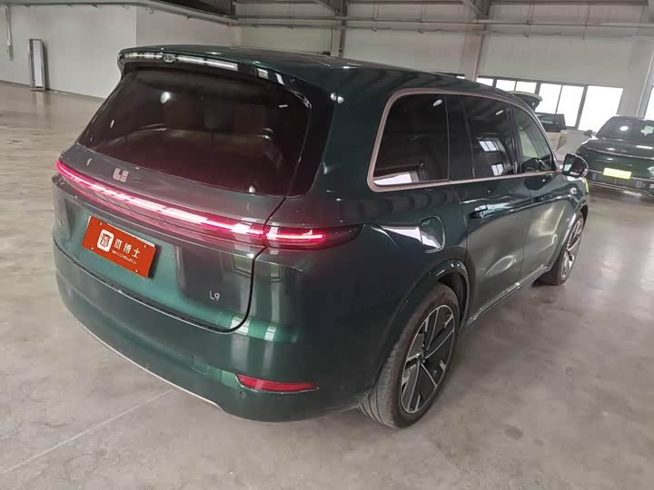 2025 LiXiang L9
