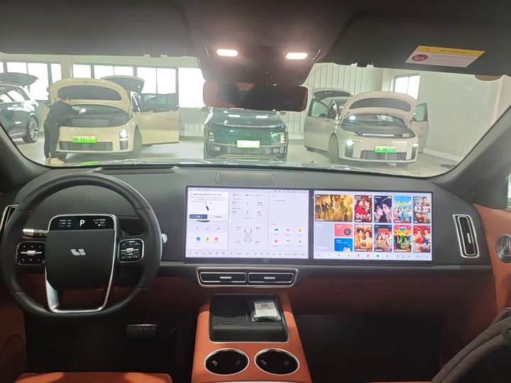 2025 LiXiang L9