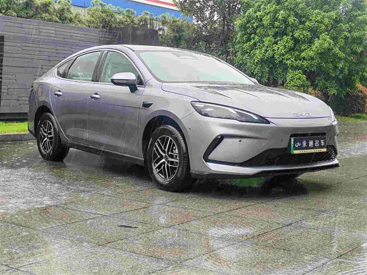 BYD Seal 05 DM-i Hybrid 2025 2025款 DM-i 智驾版 120KM旗舰型