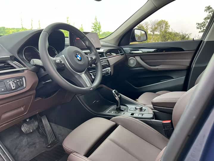 Фото 8 - BMW X1