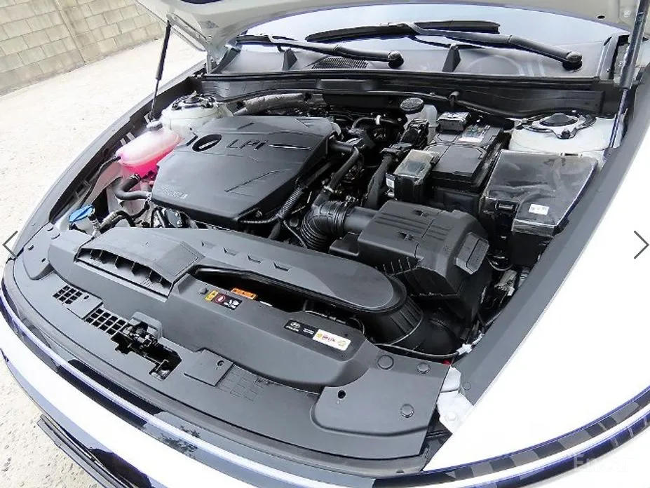 Фото 18 - Hyundai Sonata