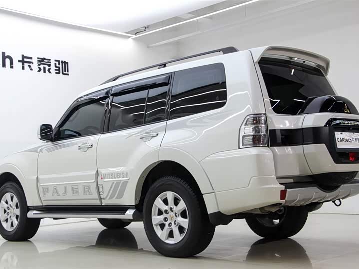 Mitsubishi Pajero 2020 2020款 3.0L 自动标准版