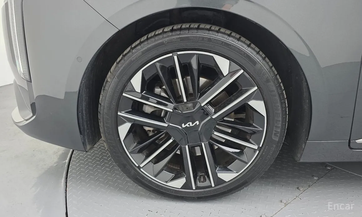 2024 Kia K8