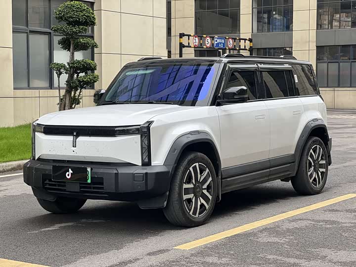 Chery iCar 03