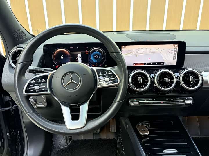 Mercedes-Benz GLB-Class 2022 2022款 GLB 200 动感型