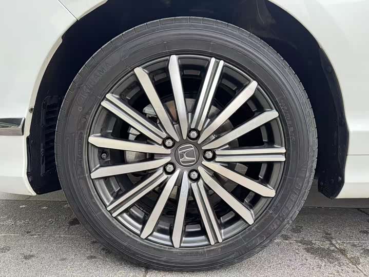 Фото 9 - Honda Elysion
