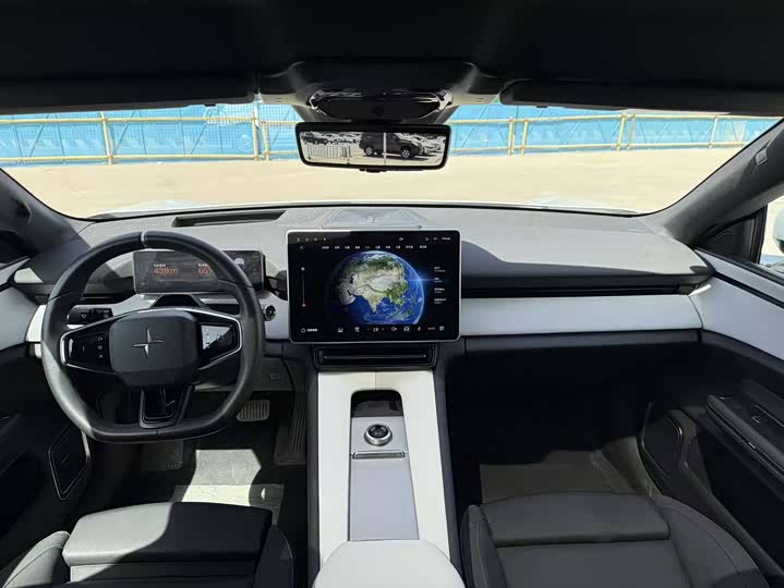 Polestar 4 2024 2024款 单电机标准续航PLUS 双星互联版