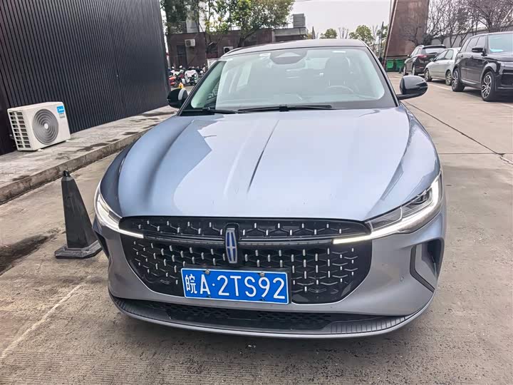 Lincoln Z (Zephyr) 2024 2024款 2.0T 两驱尊尚混动版