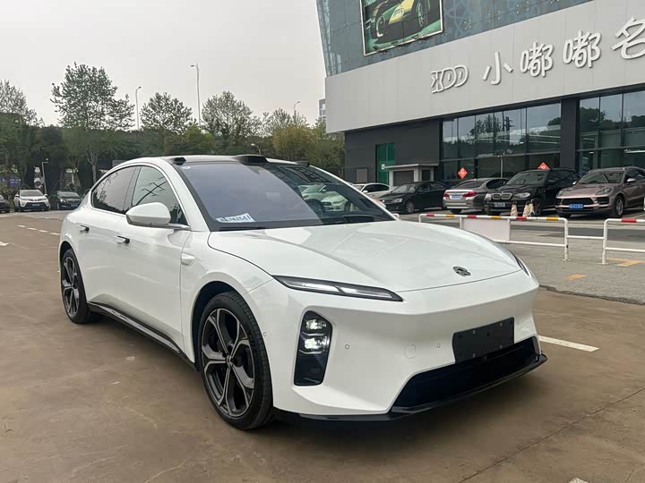 2025 Nio ET5