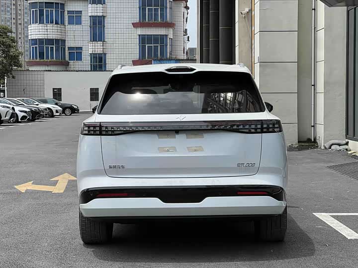 2026 Dongfeng Yipai eπ 008