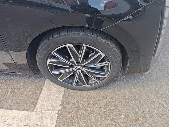 Фото 6 - GAC Trumpchi E8