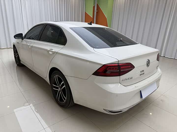 Фото 6 - Volkswagen Lamando L