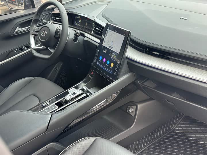 Hyundai Custo 2021 2021款 380TGDi 智爱尊贵版 LUX Premium
