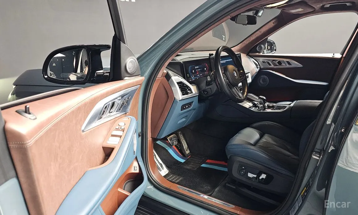 Photo 10 - BMW XM