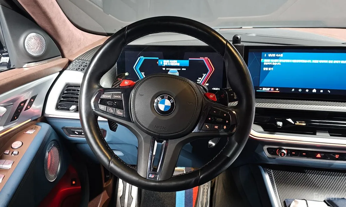 Photo 13 - BMW XM