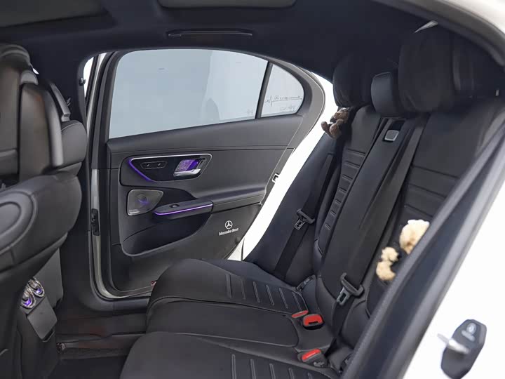 Фото 9 - Mercedes-Benz C-Class