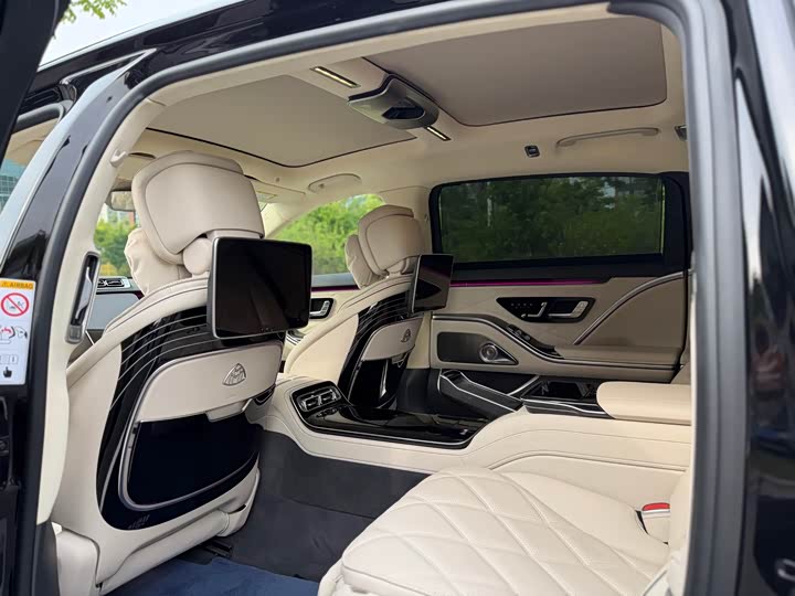Фото 7 - Mercedes-Benz Maybach S-Class