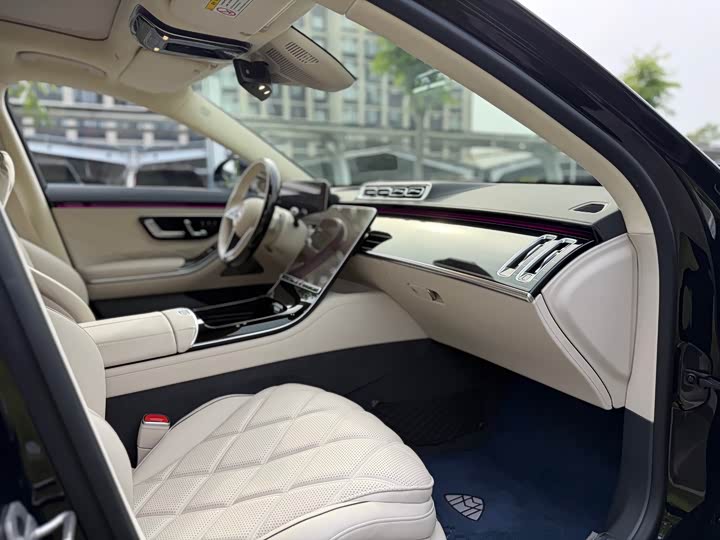 Фото 9 - Mercedes-Benz Maybach S-Class