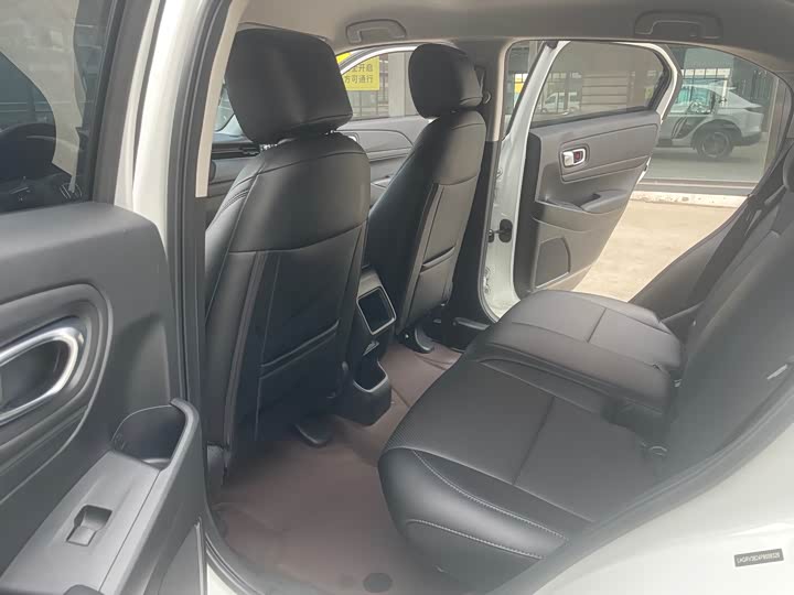 Honda Vezel 2023 2023款 1.5L CVT精英版