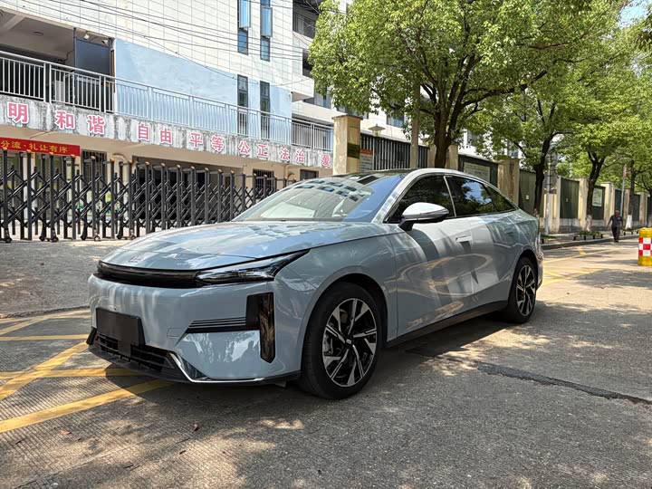 Geely Galaxy L6