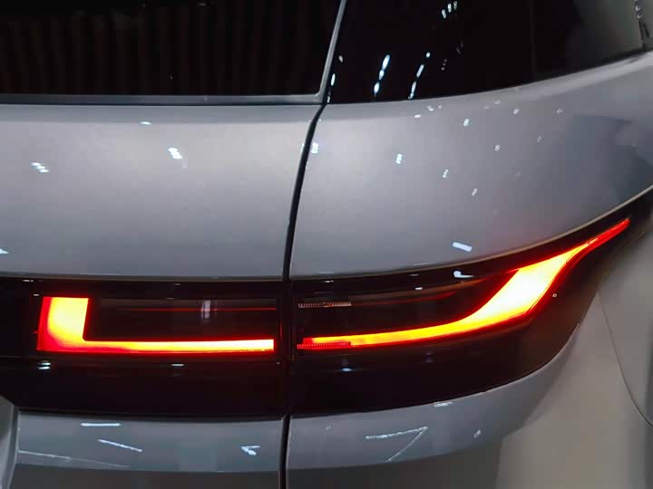 Land Rover Range Rover Evoque L 2024 2024款 揽胜极光L SE 驭光尊耀版