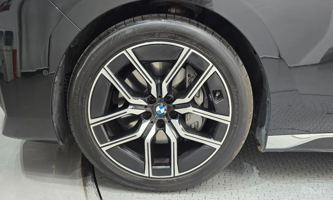 Фото 5 - BMW 7 Series