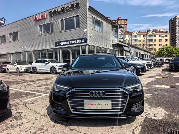 Photo 2 - Audi A6L