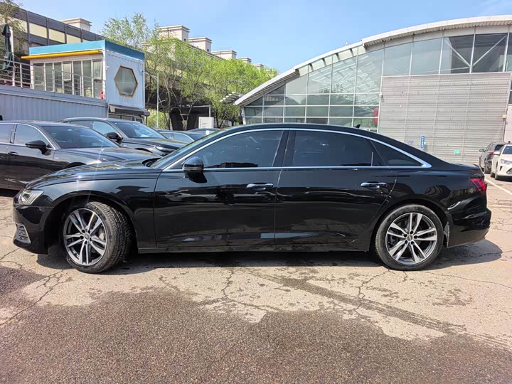 Photo 3 - Audi A6L