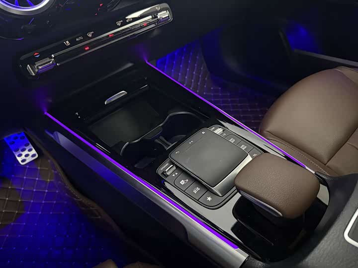 Mercedes-Benz GLB-Class 2022 2022款 GLB 220 4MATIC