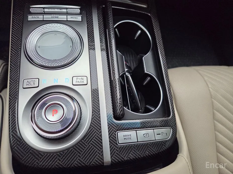 Фото 20 - Genesis G80