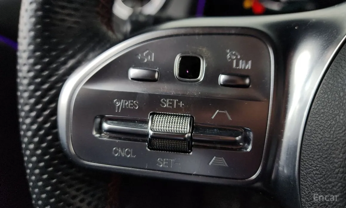 Mercedes-Benz GLB-Class 2020 GLB250 4MATIC