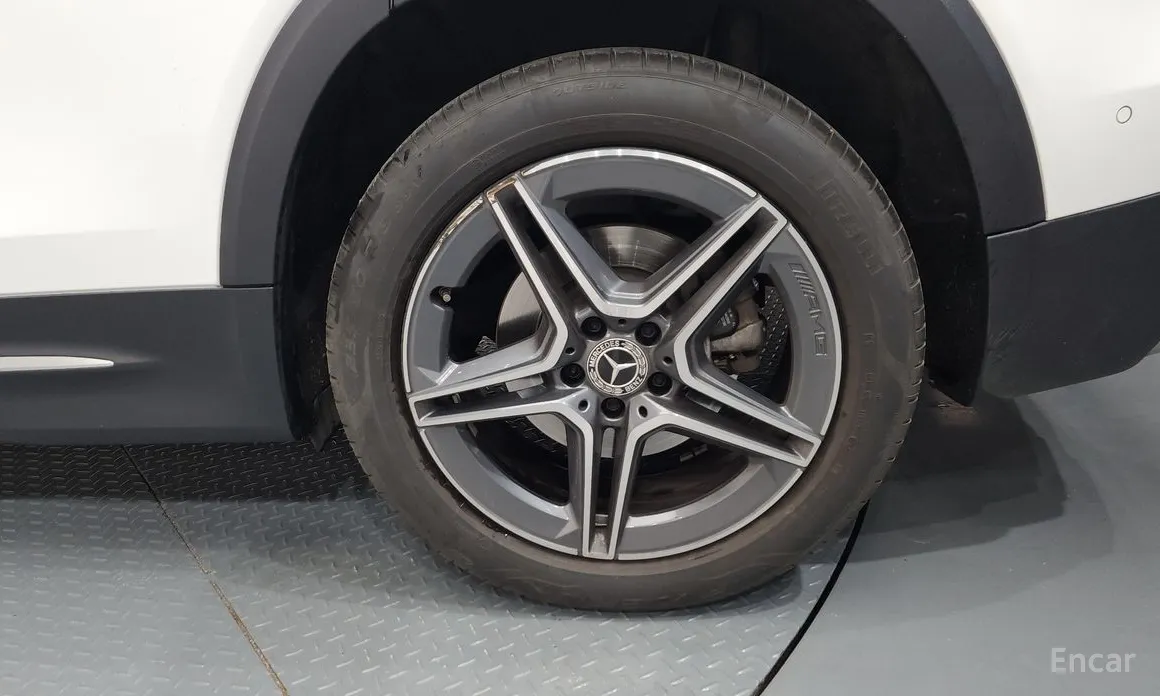 Mercedes-Benz GLB-Class 2020 GLB250 4MATIC