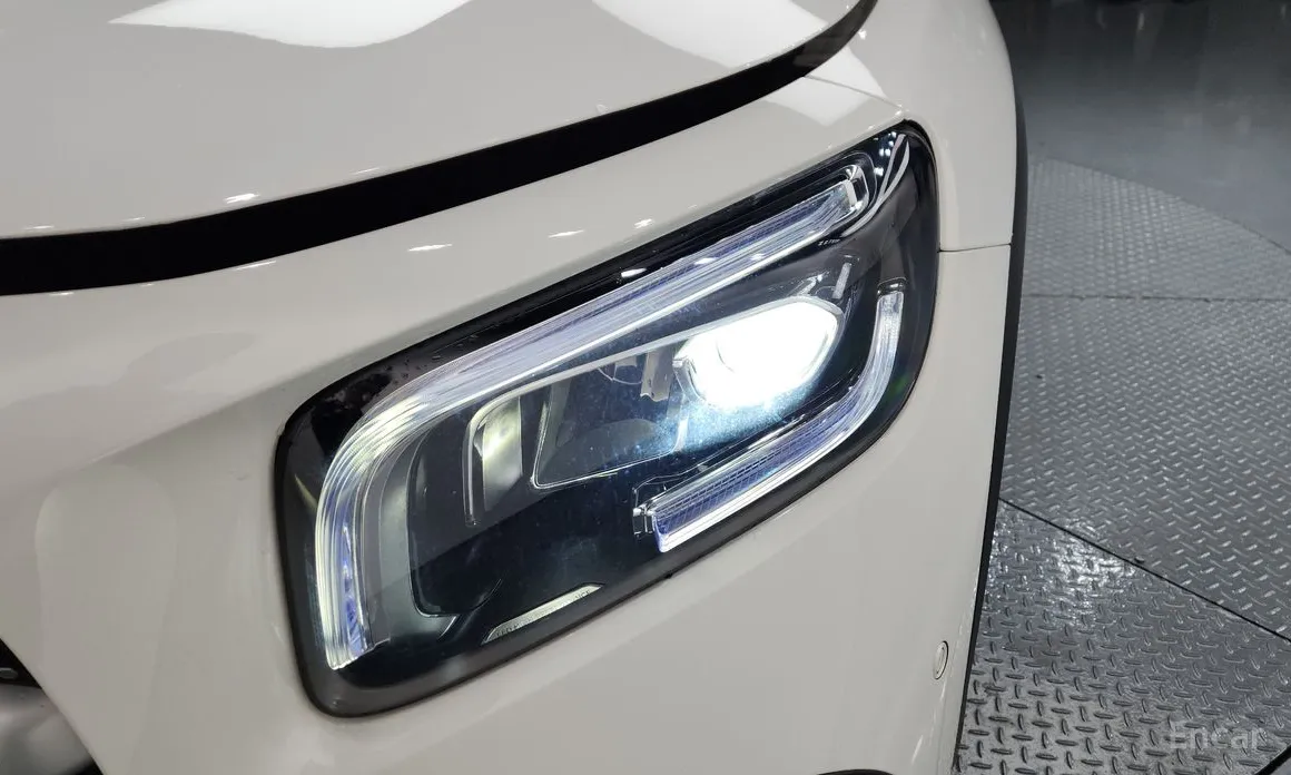 Mercedes-Benz GLB-Class 2020 GLB250 4MATIC
