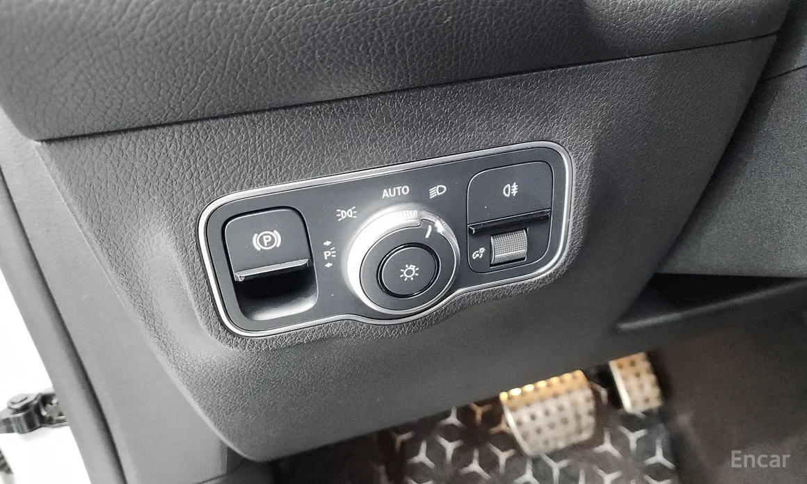 Mercedes-Benz GLB-Class 2020 GLB250 4MATIC