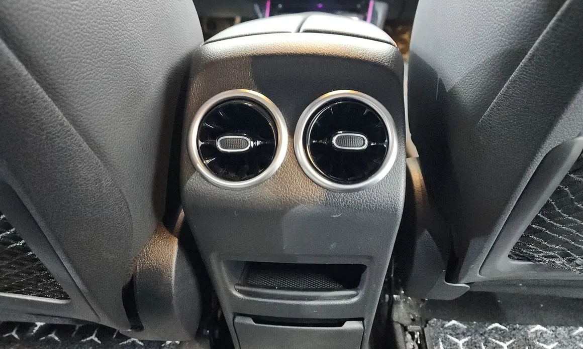 Mercedes-Benz GLB-Class 2020 GLB250 4MATIC