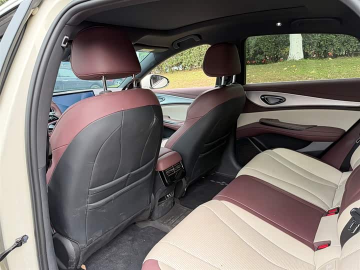 BYD Seal 07 DM-i Hybrid 2025 2025款 DM-i 1.5L 125km 豪华型
