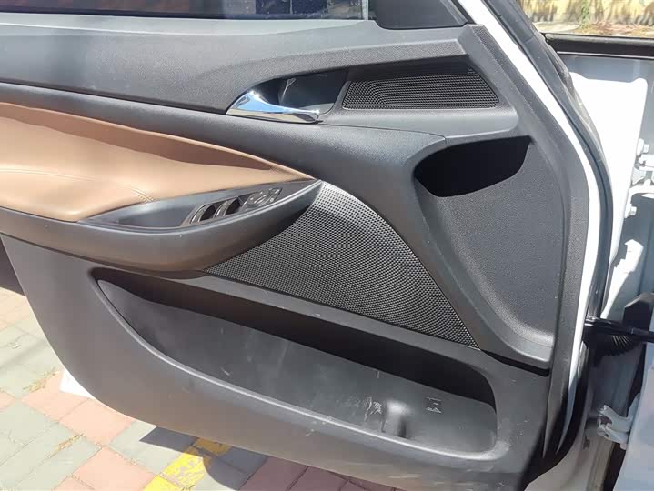 Фото 7 - Buick GL6