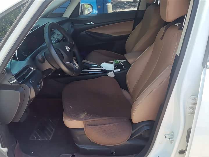 Фото 9 - Buick GL6