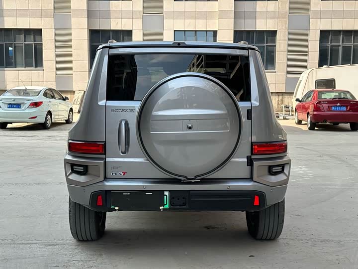 Фото 8 - Tank 700 Hybrid
