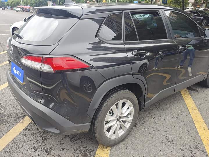 Toyota Corolla Cross 2024 2024款 2.0L 智能电混双擎 先锋版