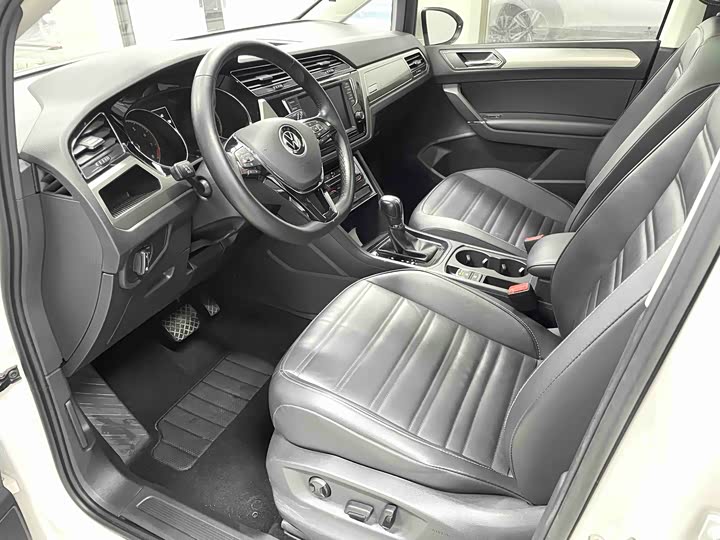 2021 Volkswagen Touran L