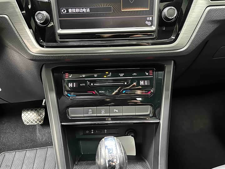 Volkswagen Touran L 2021 2021款 途安L 280TSI DSG拓界版 7座