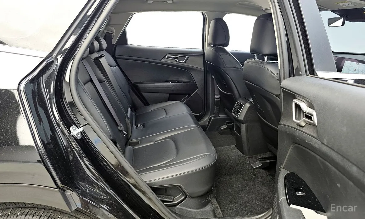 Фото 11 - Kia Sportage