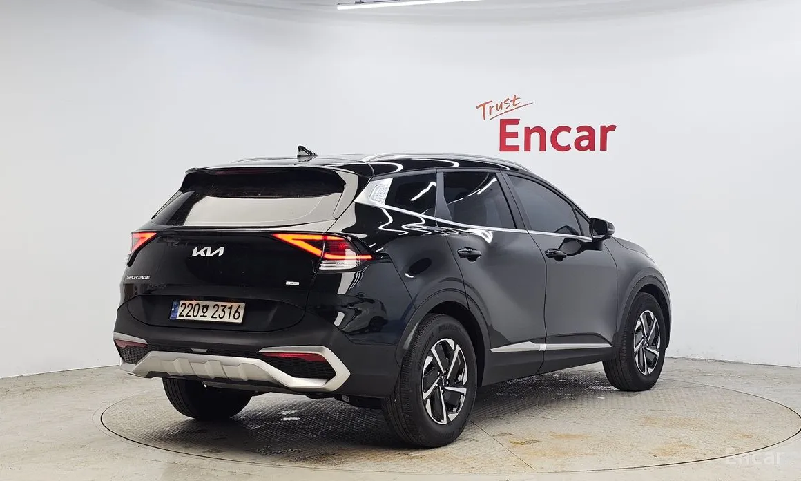 Фото 2 - Kia Sportage