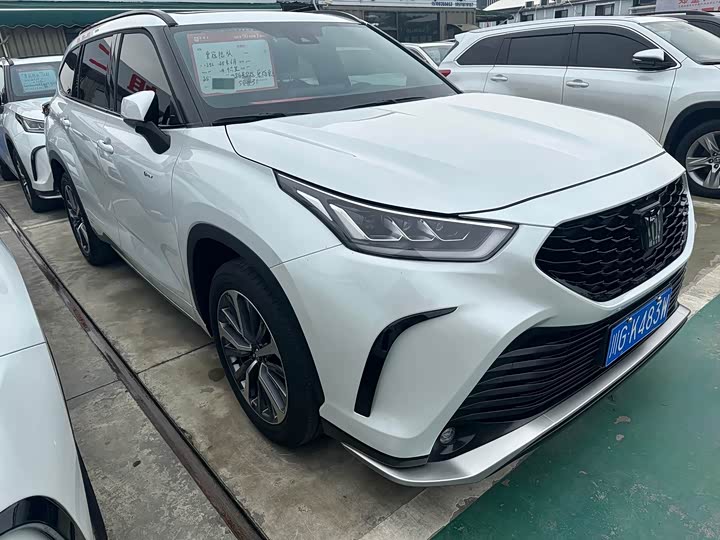 Toyota Crown Kluger 2024 2024款 2.5L HEV四驱豪华版