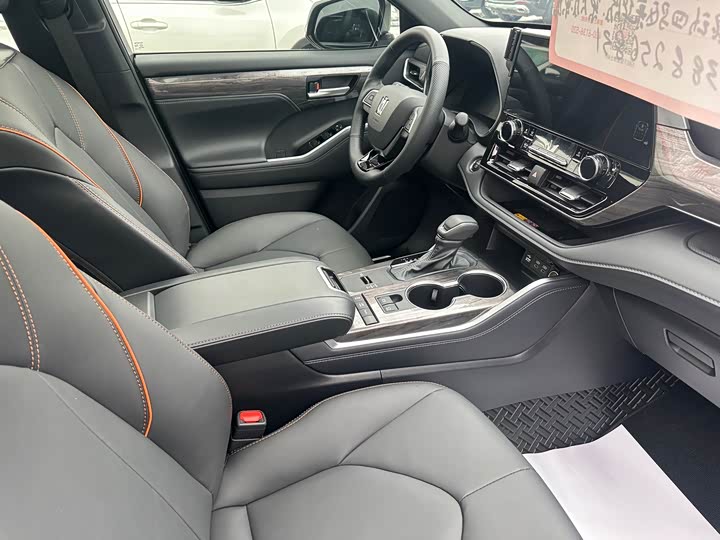 Toyota Crown Kluger 2024 2024款 2.5L HEV四驱豪华版
