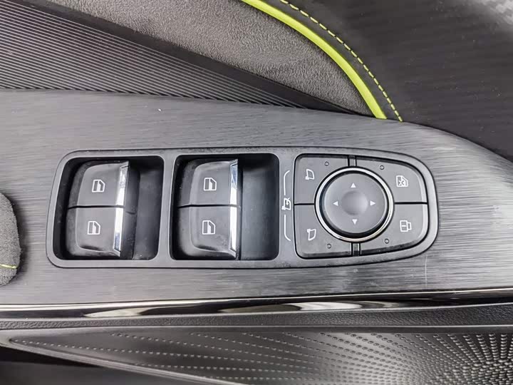 Haval H6S 2022 2022款 2.0T 两驱智跑版
