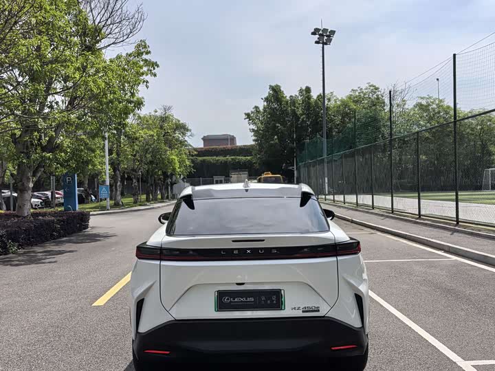 2023 Lexus RZ