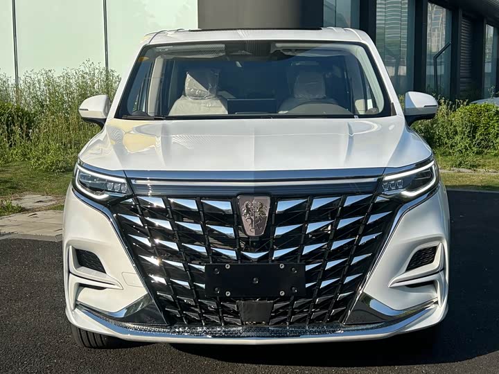2025 Roewe iMax 8 EV