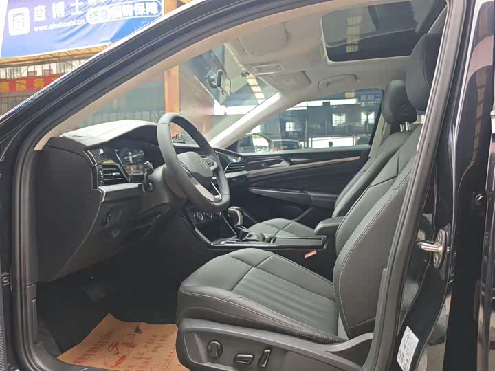 Фото 4 - Volkswagen Passat